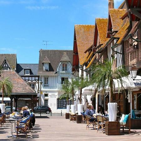 Les Marinas Port Довиль Экстерьер фото